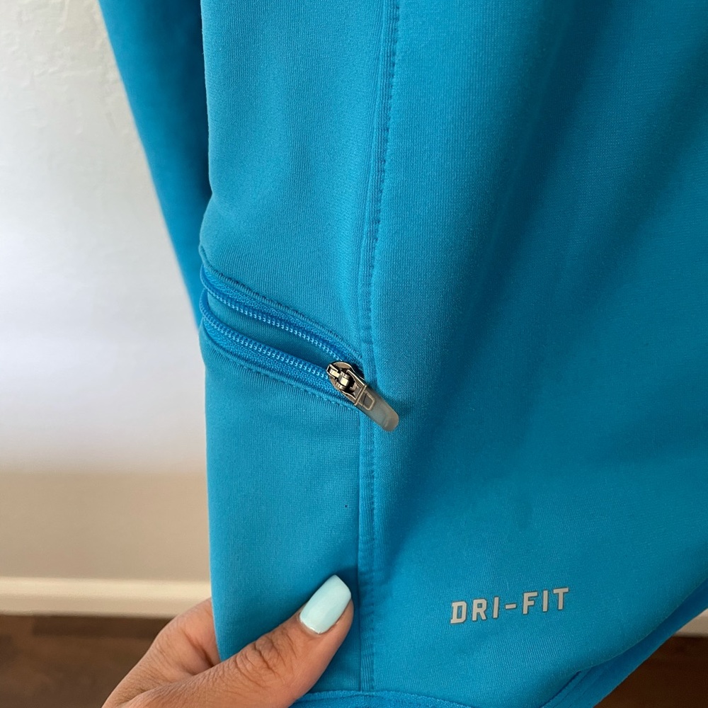 Nike Pullover - image 4